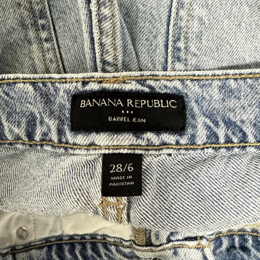 Banana Republic Barrel Jeans 28 / 6 Light Wash Relaxed Denim Mid Rise Ankle - Picture 7 of 10